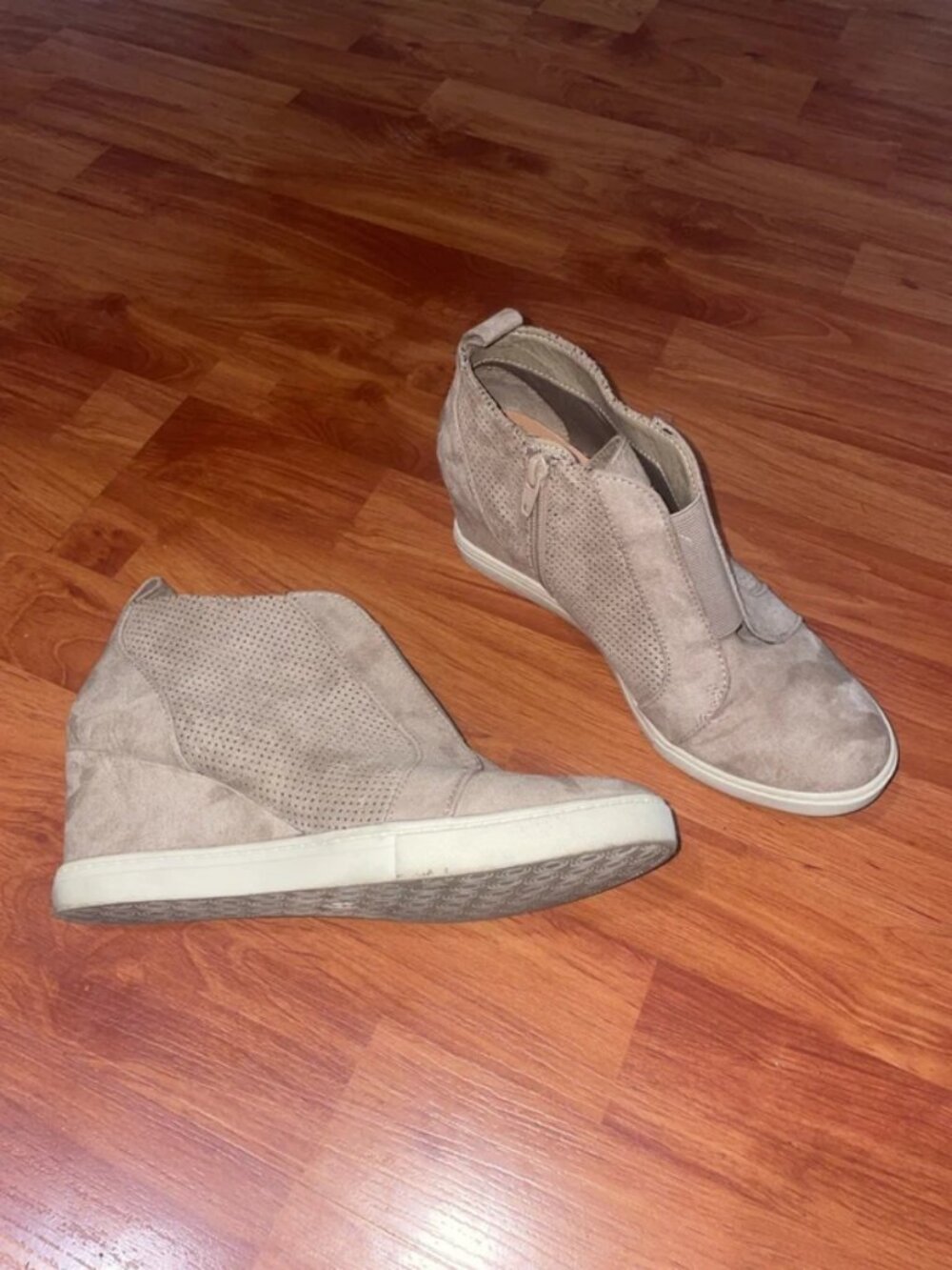 Wedge sneaker boot